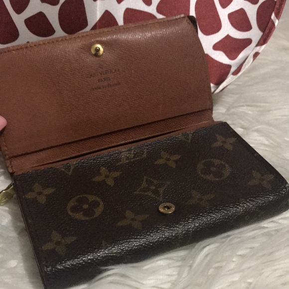 🚨SOLD🚨Authentic Louis Vuitton Monogram Tresor - Picture 6 of 16